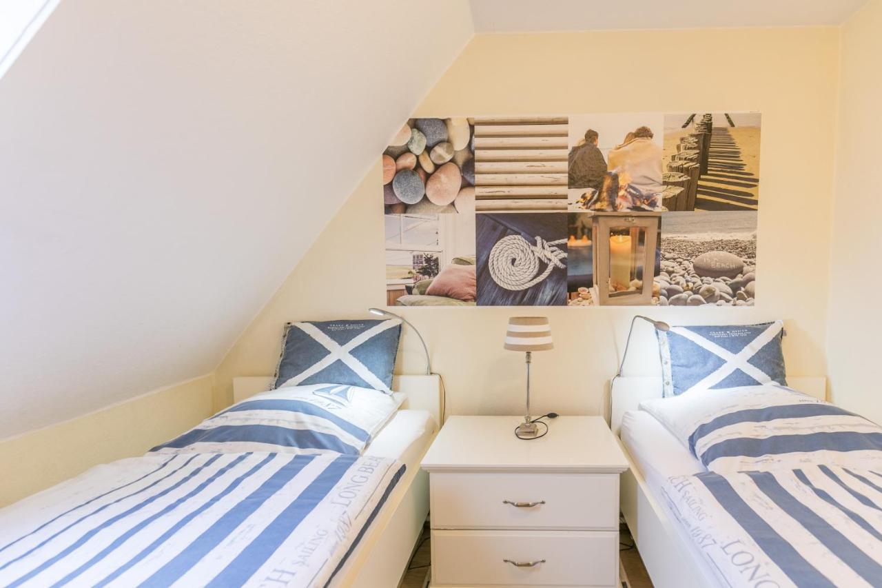 Haus Alleestrasse 37 Haus Alleestrasse 37, Wohnung 2, 2 Og บือซุม ภายนอก รูปภาพ