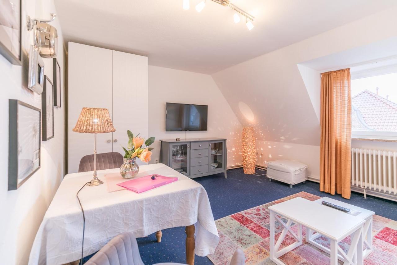 Haus Alleestrasse 37 Haus Alleestrasse 37, Wohnung 2, 2 Og บือซุม ภายนอก รูปภาพ