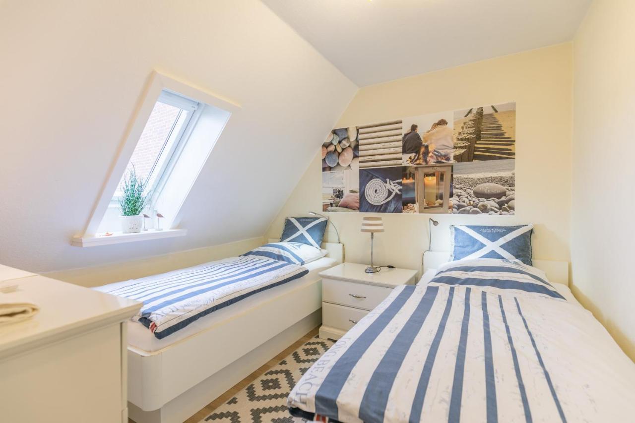 Haus Alleestrasse 37 Haus Alleestrasse 37, Wohnung 2, 2 Og บือซุม ภายนอก รูปภาพ
